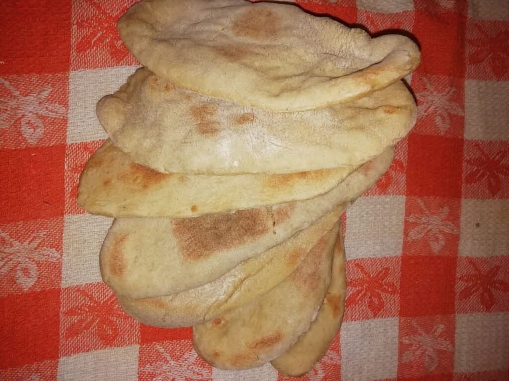 Lipii libaneze - foto 7